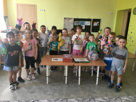 Разговор о важном: "Как появились театры и за что мы их любим". Разговор о важном: "Как появились театры и за что мы их любим".