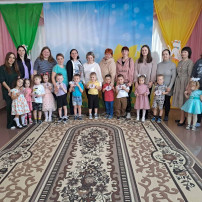 Утренник к 8 марта в группах. Утренник к 8 марта в группах.